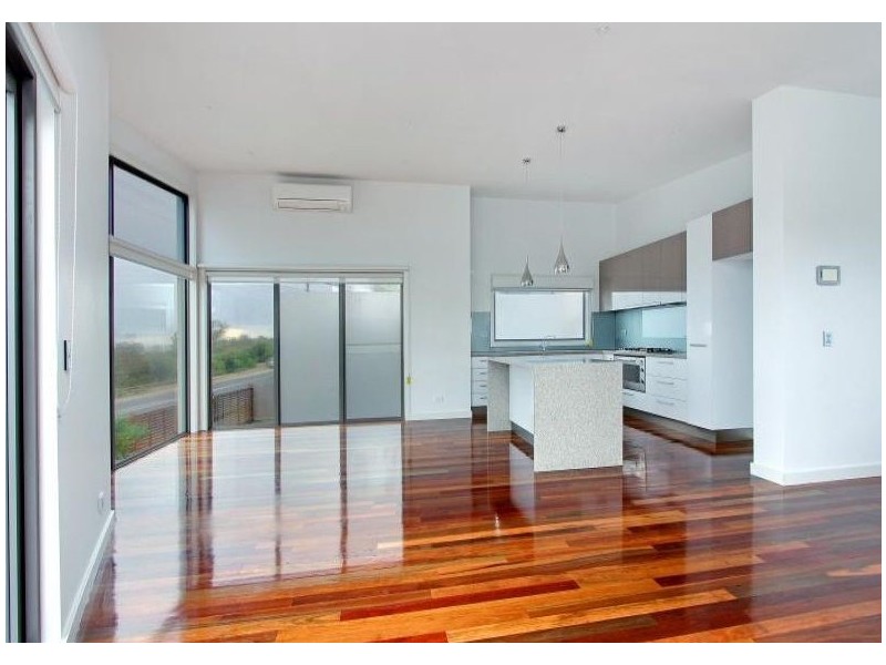 560 Esplanande, Mount Martha VIC 3934