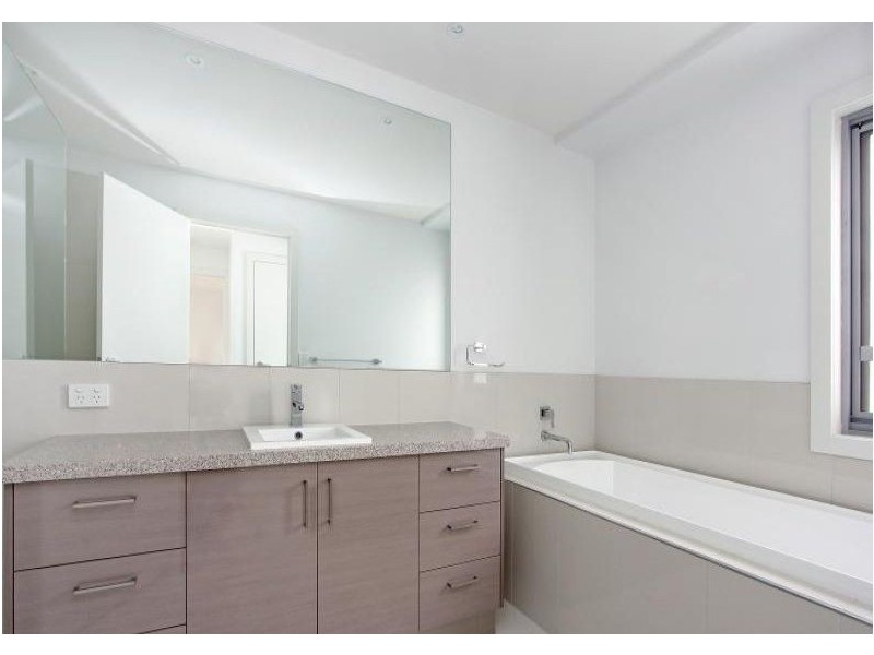 560 Esplanande, Mount Martha VIC 3934