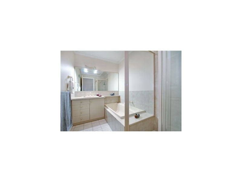 4/88 Tanti Ave, Mornington VIC 3931