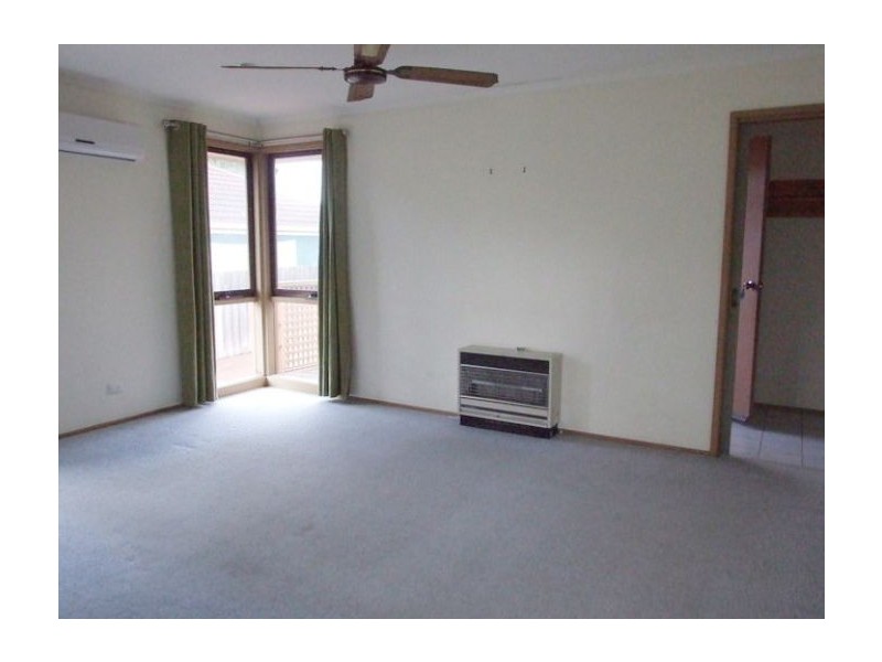 69 Dorothy Cres, Mornington VIC 3931