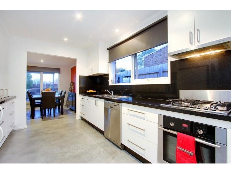 4 Ti Tree Grove, Mornington VIC 3931