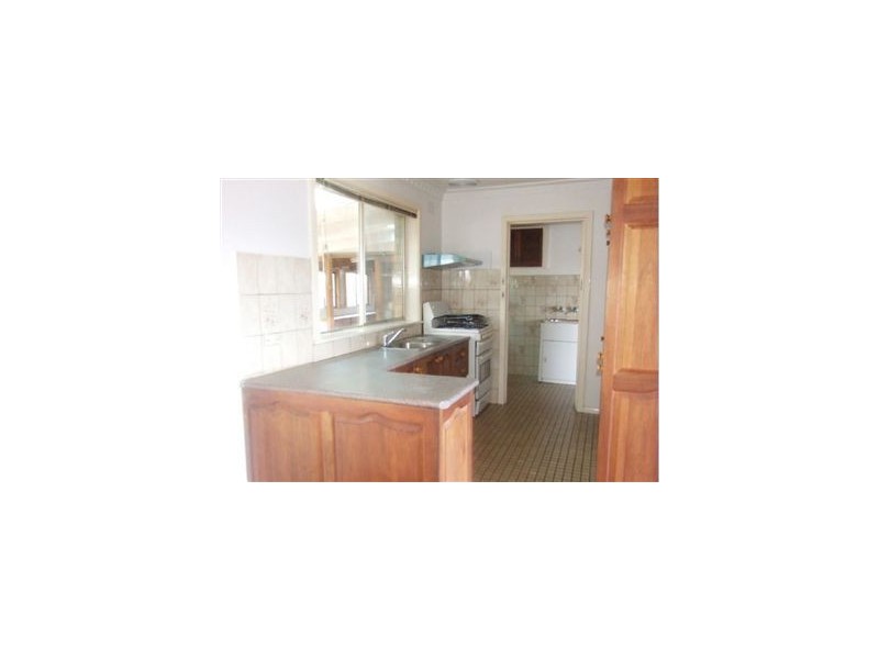 8 Swansea Grove, Mornington VIC 3931