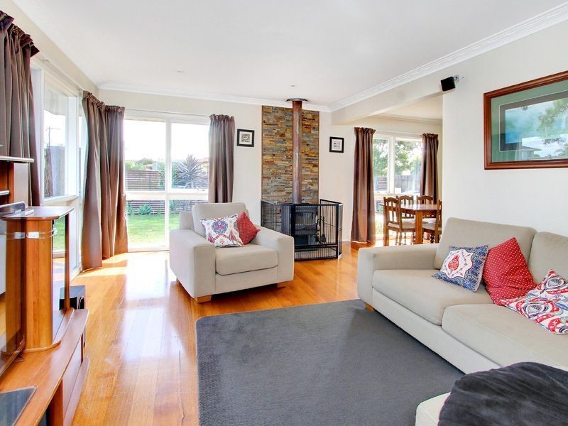 24 Benambra Street, Mornington VIC 3931