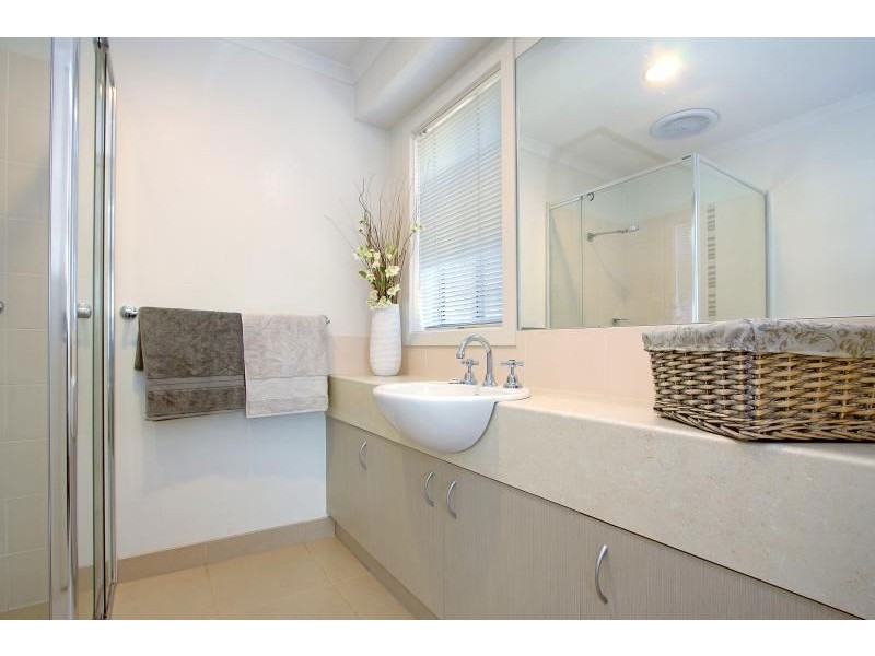 33 Windmill Parade, Mount Martha VIC 3934