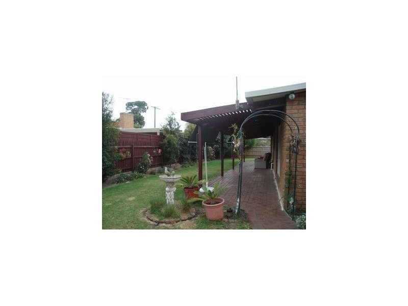 50 Coveside Avenue, Safety Beach VIC 3936