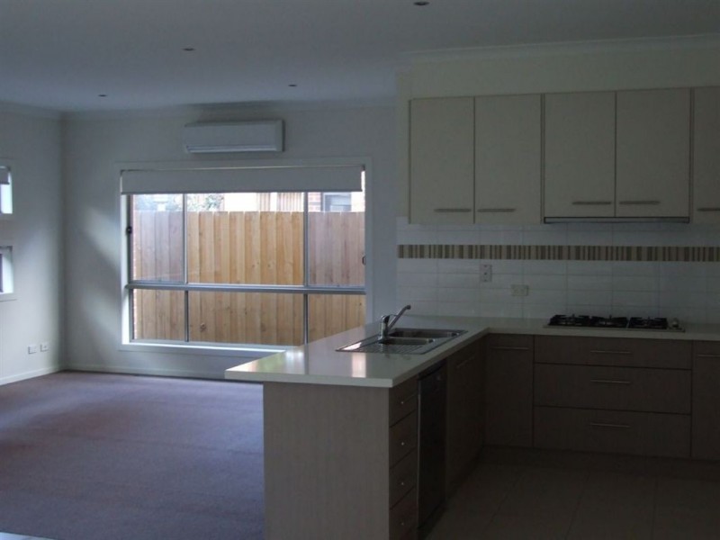 6/43 Van Ness Ave, Mornington VIC 3931