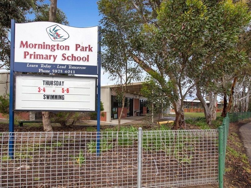 5 Myuna Court, Mornington VIC 3931