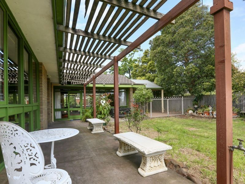 27 Acunha Street, Mount Eliza VIC 3930