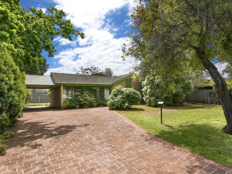 27 Acunha Street, Mount Eliza VIC 3930