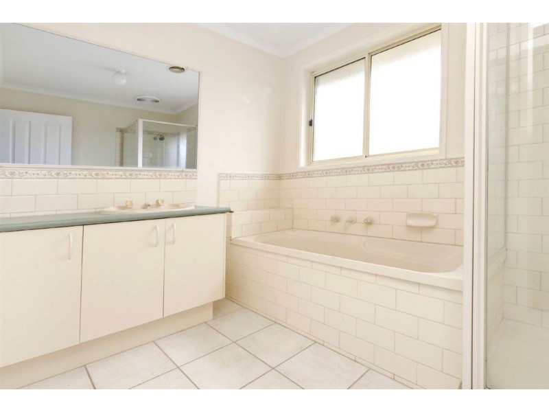 35 Wensleydale Drive, Mornington VIC 3931