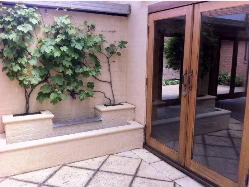 5/9 King George Avenue, Mornington VIC 3931