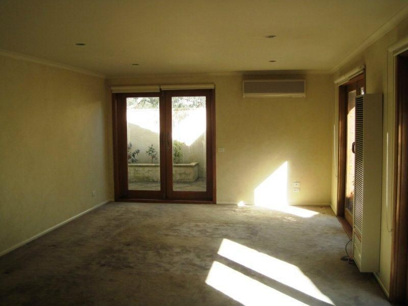 5/9 King George Avenue, Mornington VIC 3931