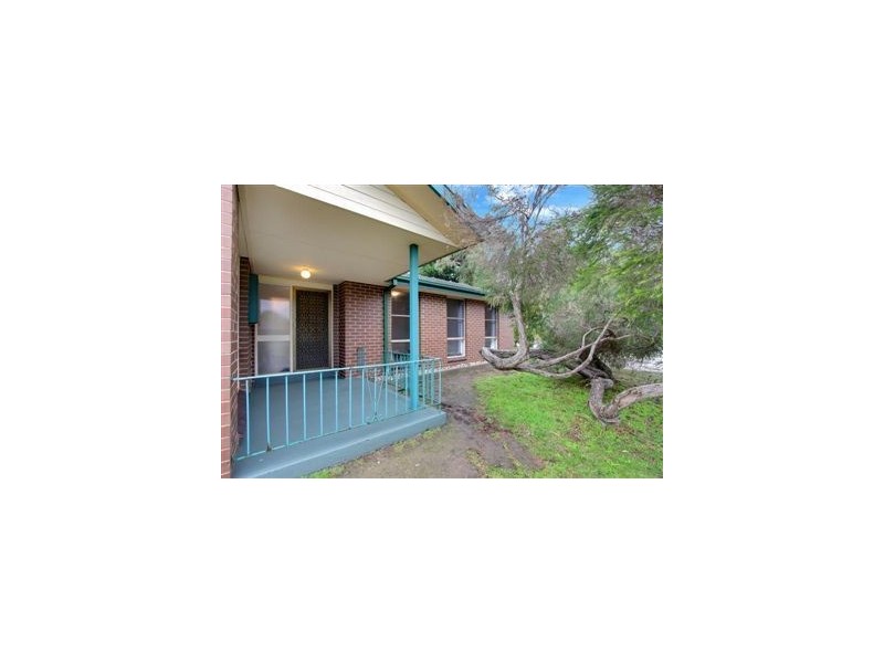 102 Robertson Drive, Mornington VIC 3931