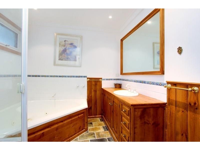 2 Harrison Court, Mornington VIC 3931