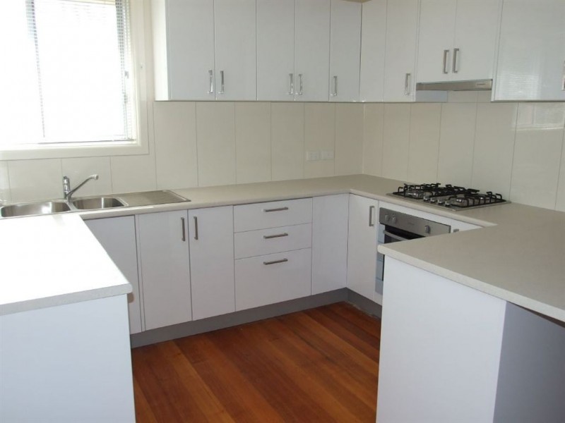 13 Hampden Street, Mornington VIC 3931