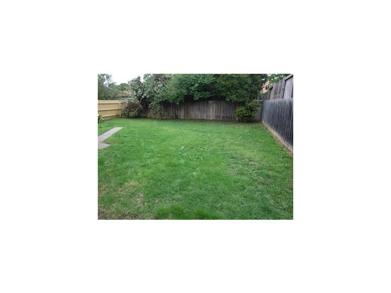 13 Hampden Street, Mornington VIC 3931