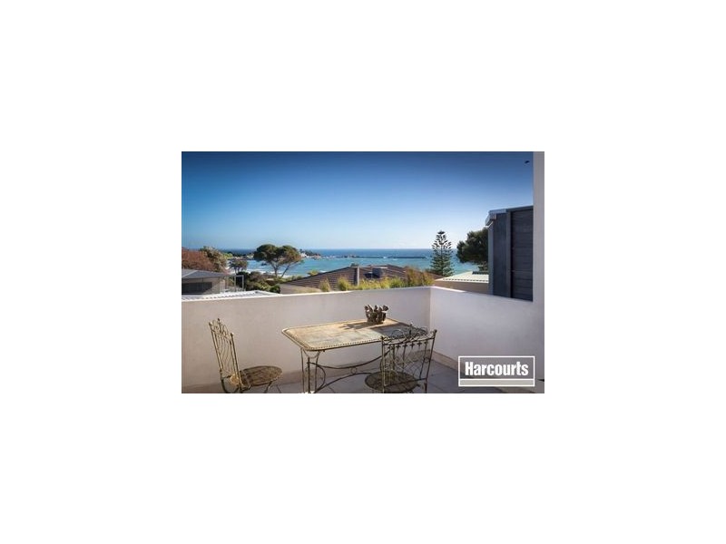 2b Tanti Ave, Mornington VIC 3931