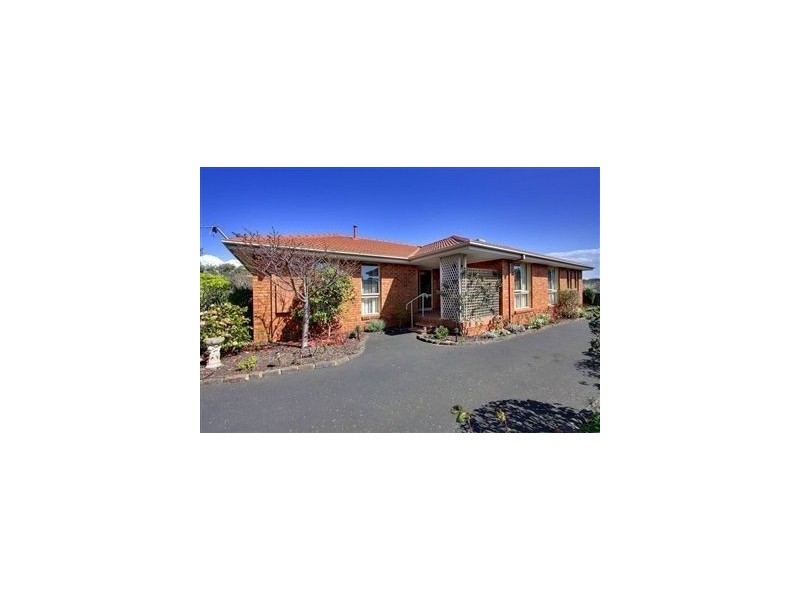 38 Gleneagles Ave, Mornington VIC 3931