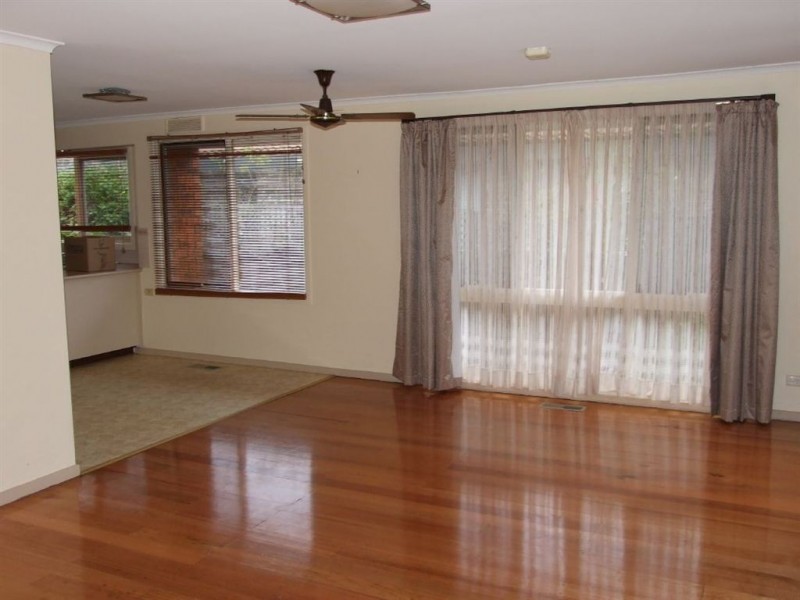 38 Gleneagles Ave, Mornington VIC 3931