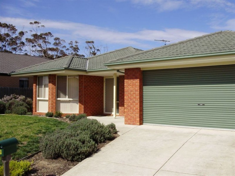 11 Dale Court, Mount Martha VIC 3934