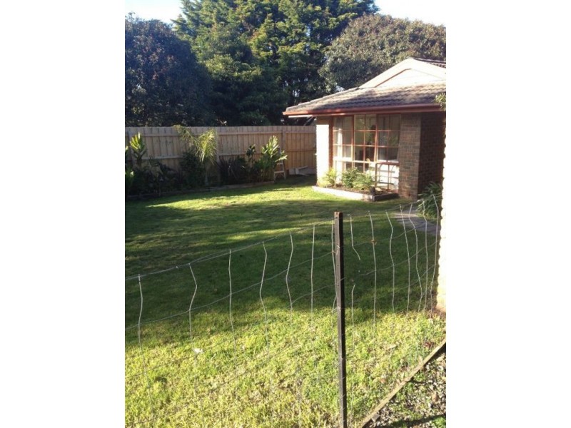 10 Ozone Ave, Mount Martha VIC 3934