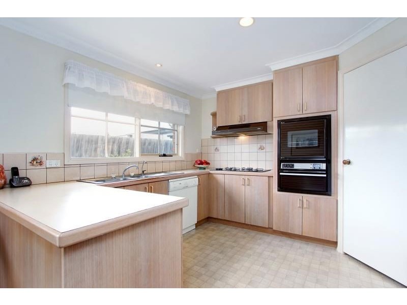 8/83-87 Prince Street, Mornington VIC 3931