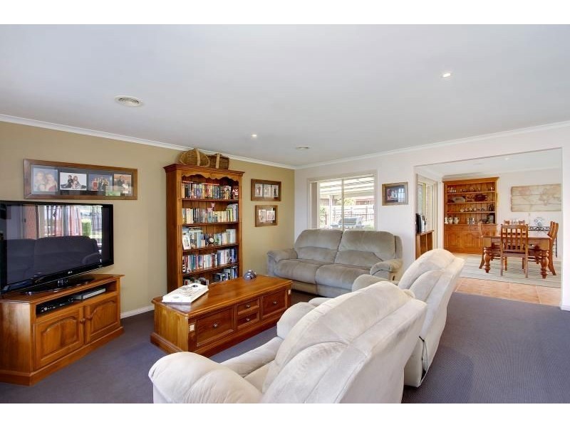 49 Parkside Crescent, Mornington VIC 3931