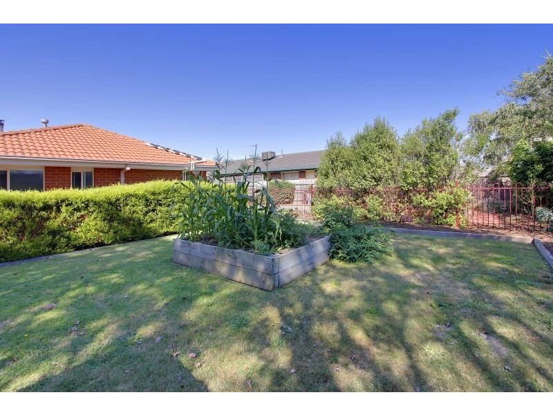49 Parkside Crescent, Mornington VIC 3931