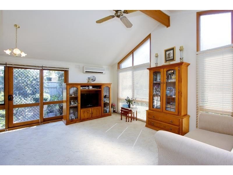 103 Robertson Drive, Mornington VIC 3931