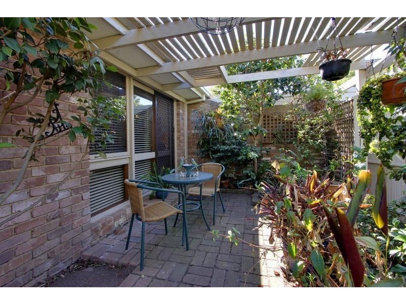 103 Robertson Drive, Mornington VIC 3931