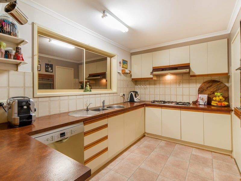 5 Chantilly Court, Frankston VIC 3199