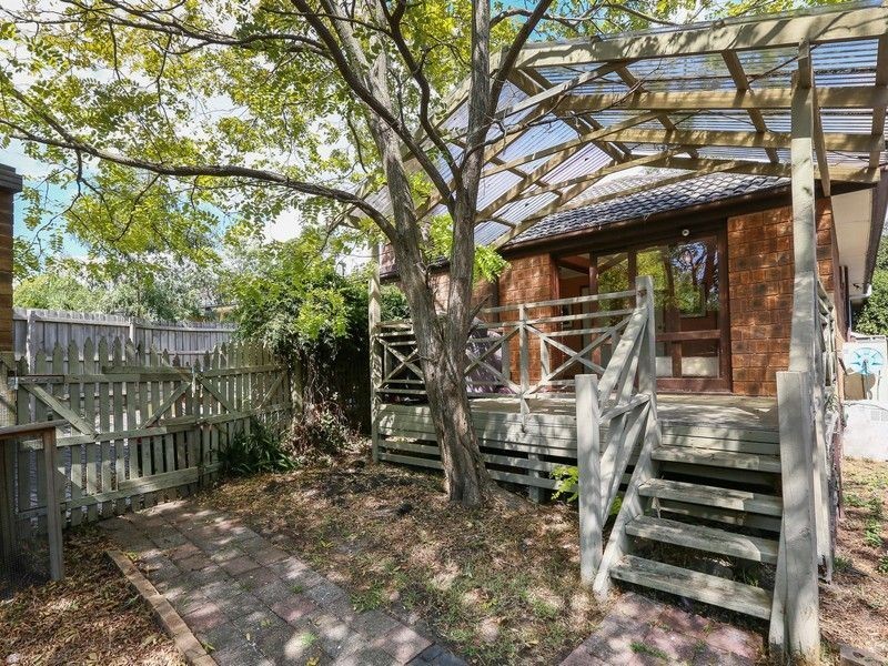4 Petrel Close, Mount Eliza VIC 3930