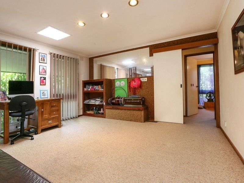 4 Petrel Close, Mount Eliza VIC 3930