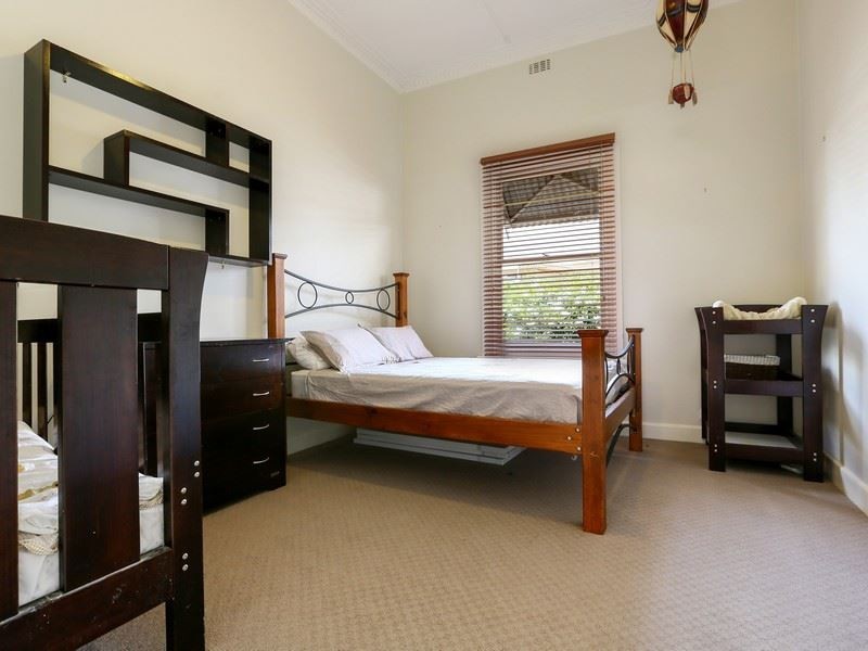 12 Adelaide Street, Mornington VIC 3931