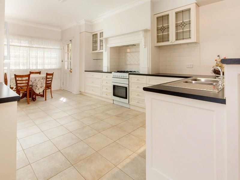 1 Tira Court, Mornington VIC 3931