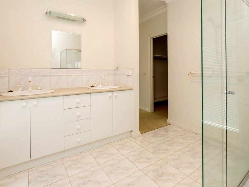 1 Tira Court, Mornington VIC 3931