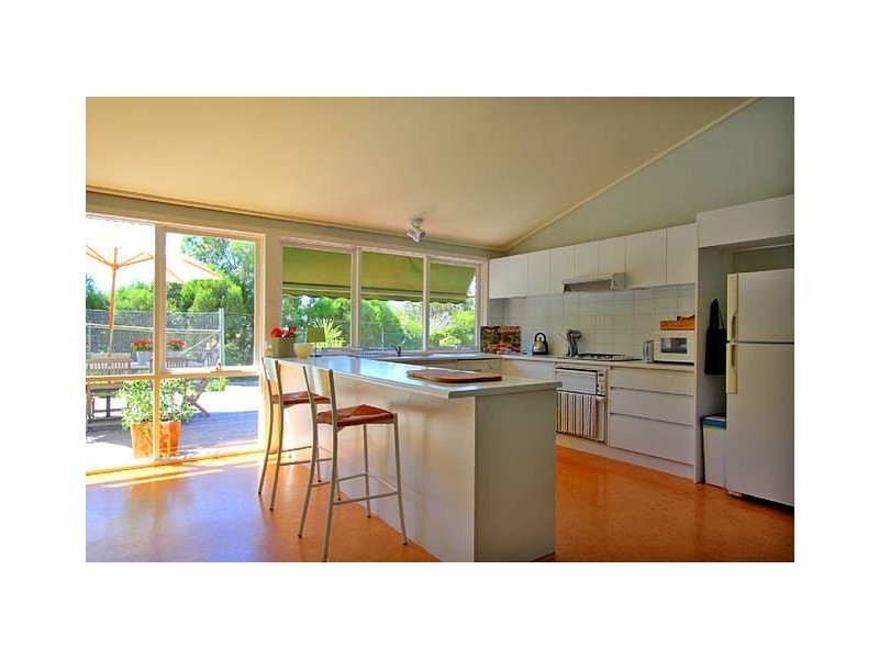 18-20 Peel Grove, Mount Martha VIC 3934