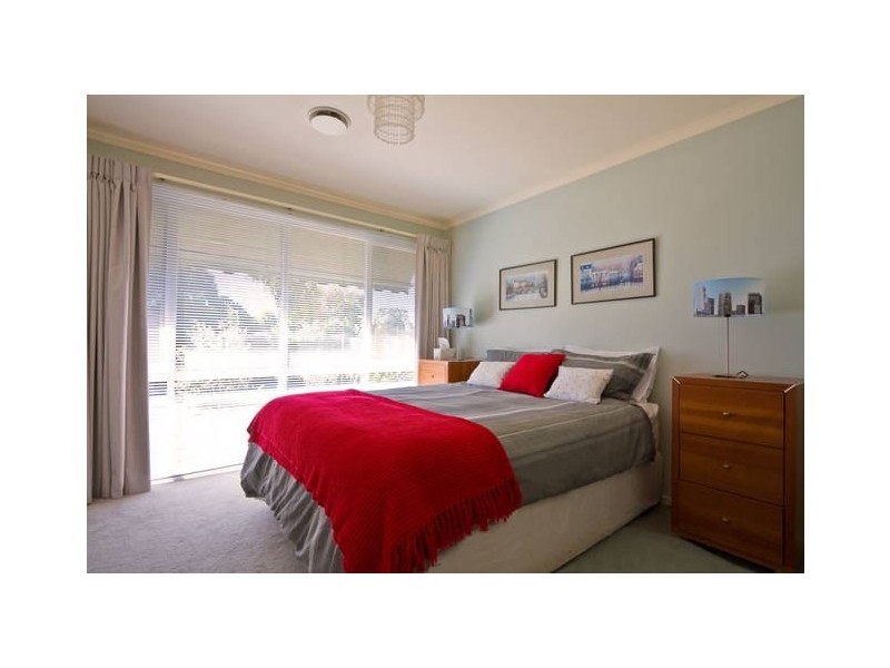 18-20 Peel Grove, Mount Martha VIC 3934