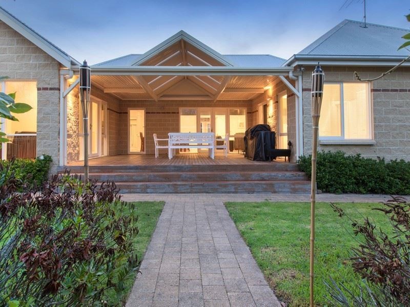 7 Sunrise Court, Mount Martha VIC 3934