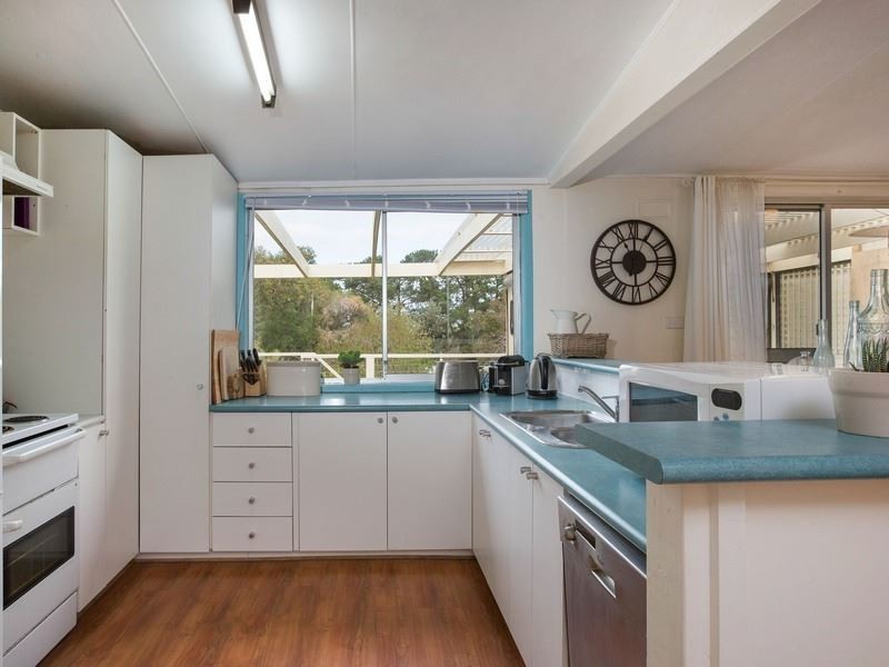 25 Azure Avenue, Balnarring VIC 3926
