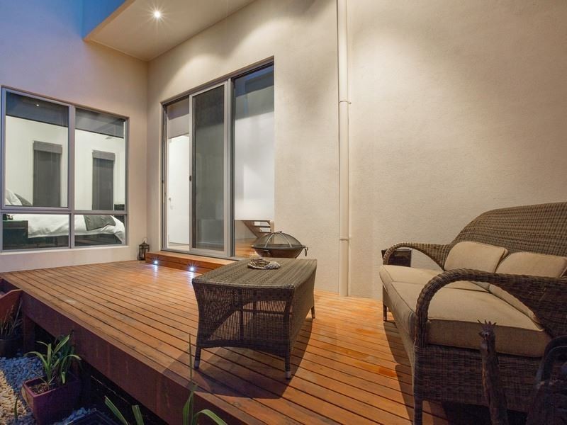 8 Yacht Court, Mornington VIC 3931