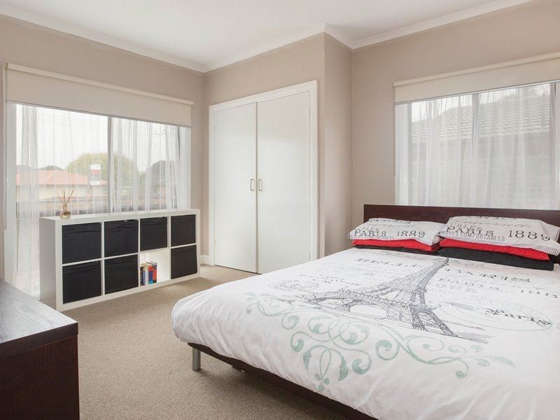 100 Robertson Drive, Mornington VIC 3931