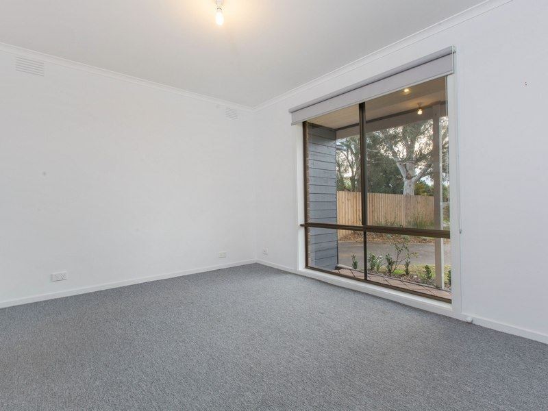 16 Weber Drive, Mornington VIC 3931