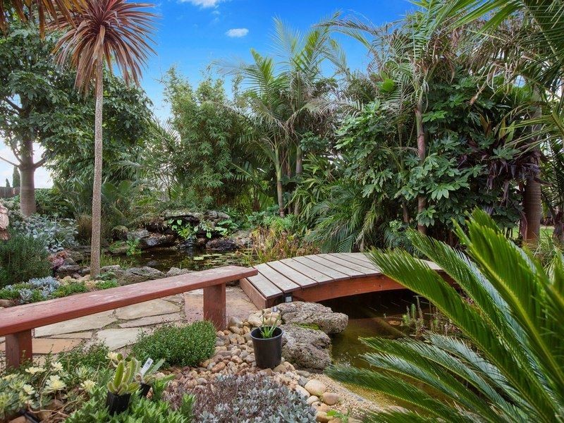 27 Serenity Way, Mornington VIC 3931