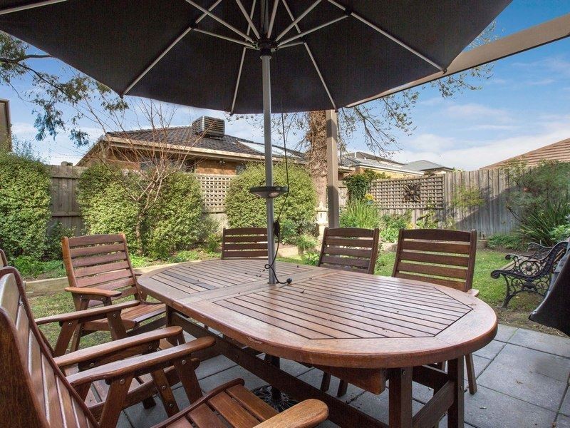 16 Dalsten Grove, Mount Eliza VIC 3930