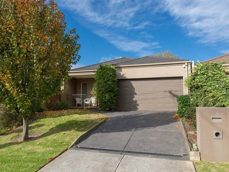 16 Dalsten Grove, Mount Eliza VIC 3930