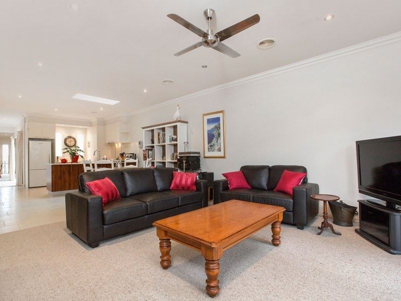 16 Dalsten Grove, Mount Eliza VIC 3930