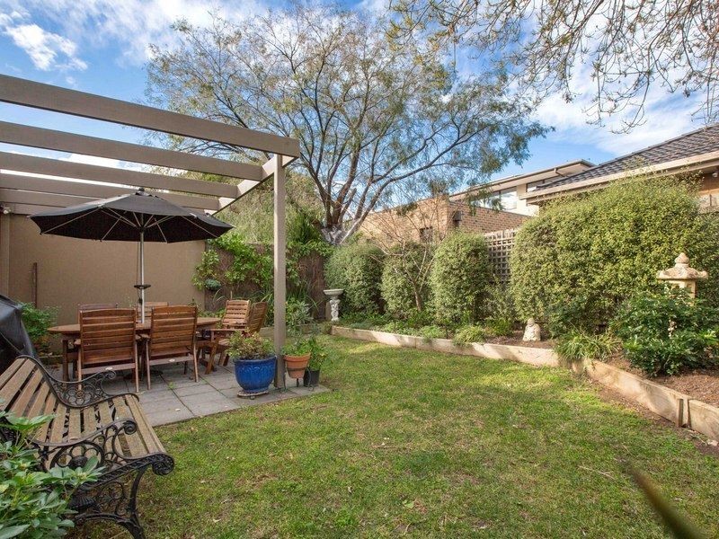 16 Dalsten Grove, Mount Eliza VIC 3930