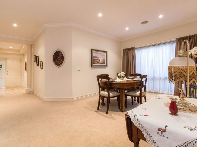27 Coney Hurst Crescent, Mornington VIC 3931