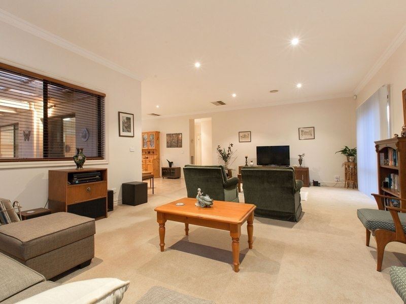 27 Coney Hurst Crescent, Mornington VIC 3931